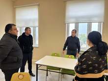Փոխմարզպետն ու մարզպետի աշխատակազմի ներկայացուցիչները այցելել են Վանաշենի և Հնաբերդի վերանորոգված դպրոցներ