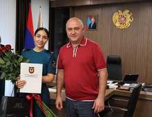Մարզպետը շնորհակալագրեր է հանձնել փրկարարներին Մարզպետը շնորհակալագրեր է հանձնել փրկարարներին